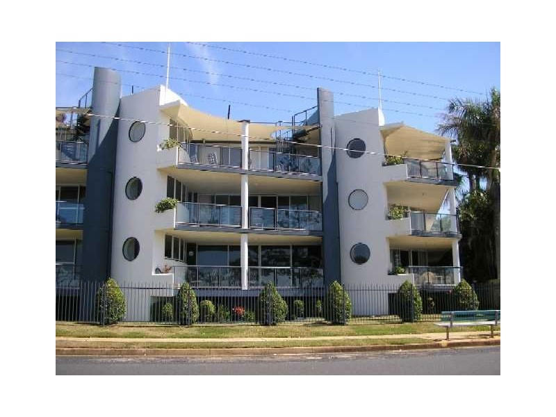 P1/179 Landsborough Avenue, Scarborough QLD 4020