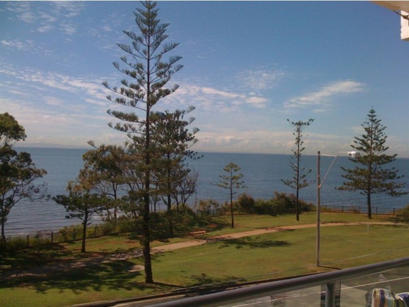 P1/179 Landsborough Avenue, Scarborough QLD 4020