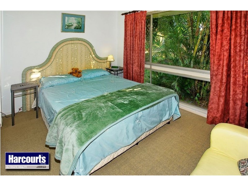 12 La Salle Drive, Newport QLD 4020