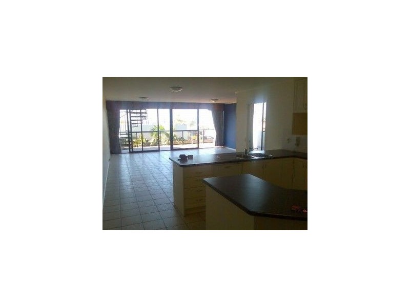 8/51 Landsborough Ave, Scarborough QLD 4020