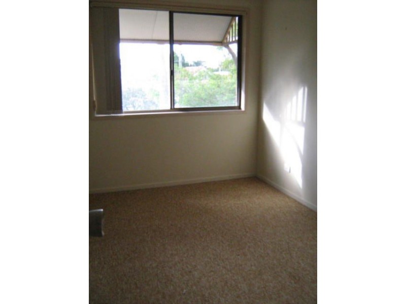 2/17 Dix Street, Redcliffe QLD 4020