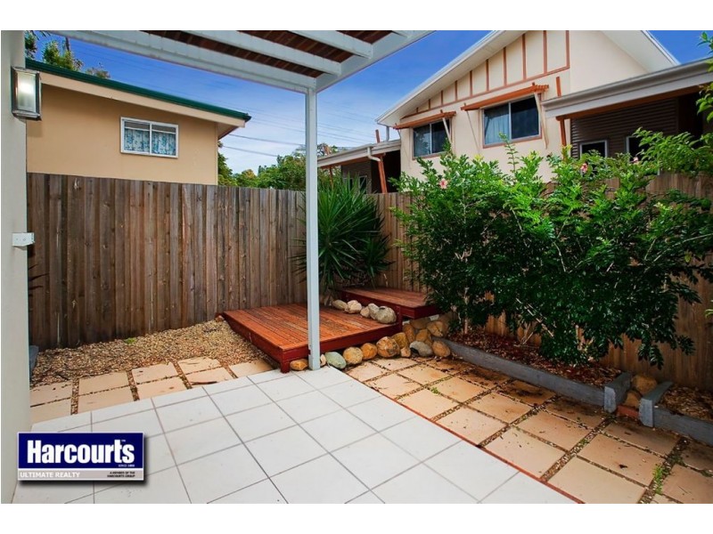 2/32 Bunton Street, Scarborough QLD 4020