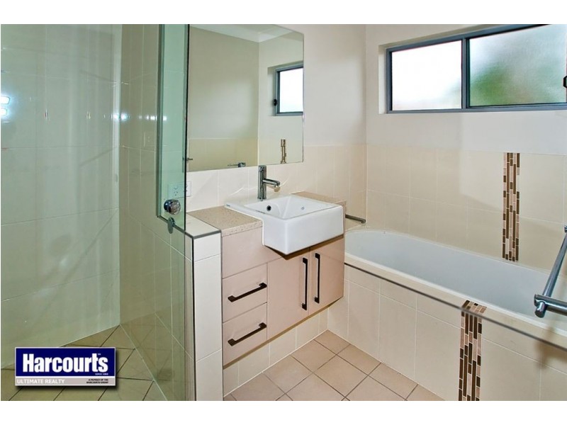 2/32 Bunton Street, Scarborough QLD 4020