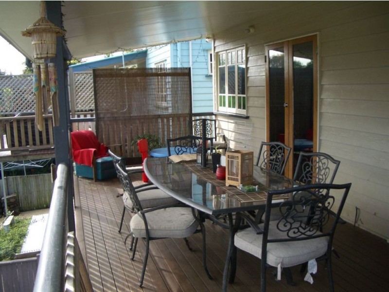 63 McLennan Street, Woody Point QLD 4019