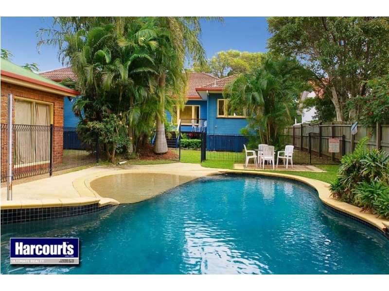 335 Scarborough Road, Scarborough QLD 4020