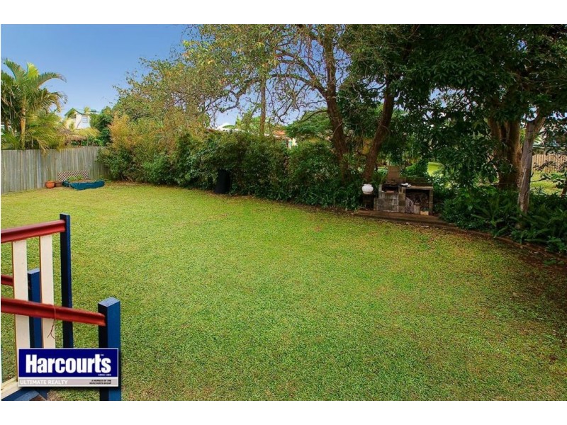 335 Scarborough Road, Scarborough QLD 4020