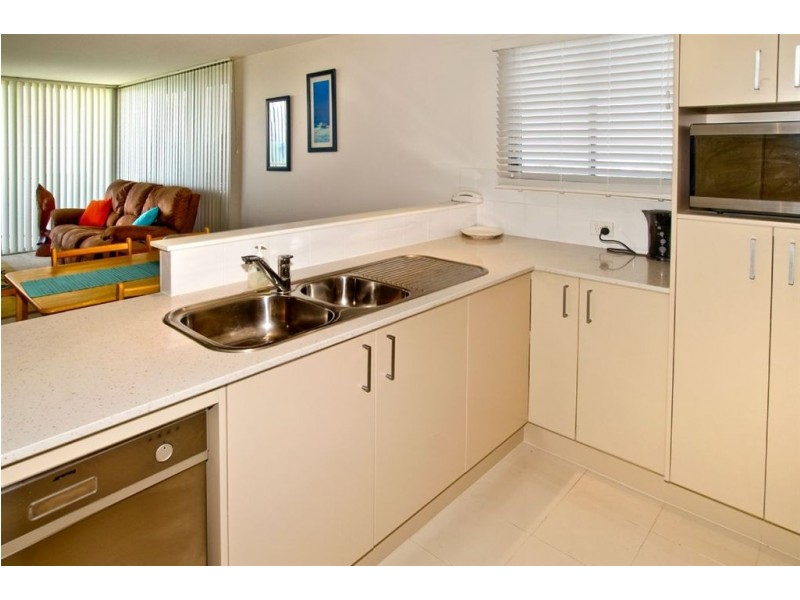 13/5 Lilla Street, Woody Point QLD 4019