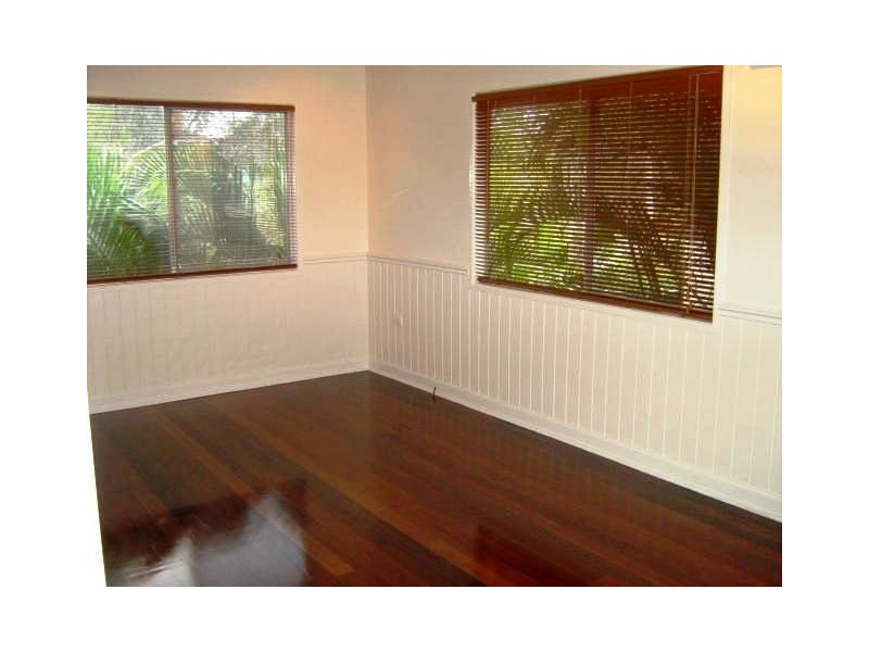 57 Longland Street, Redcliffe QLD 4020