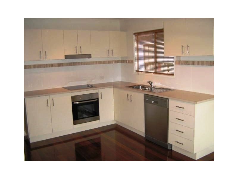 57 Longland Street, Redcliffe QLD 4020