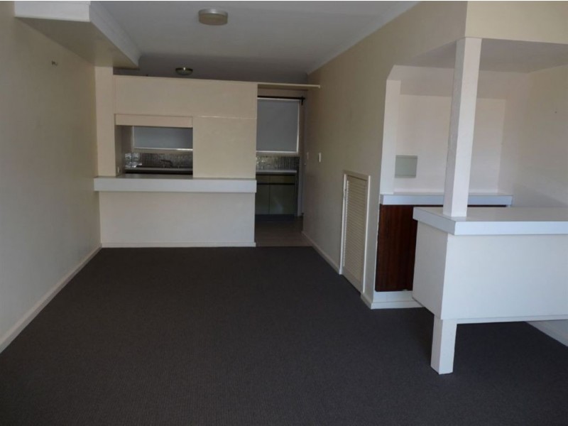 1/2A Moffat Street, Scarborough QLD 4020