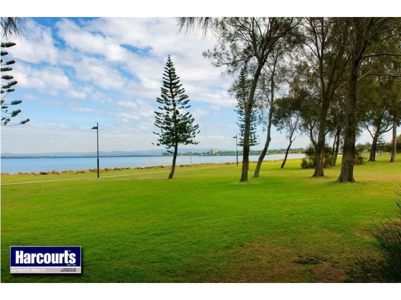 25 View Street, Woody Point QLD 4019