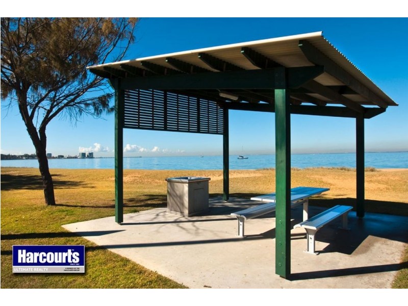 3/3 Thompson Crescent, Clontarf QLD 4019