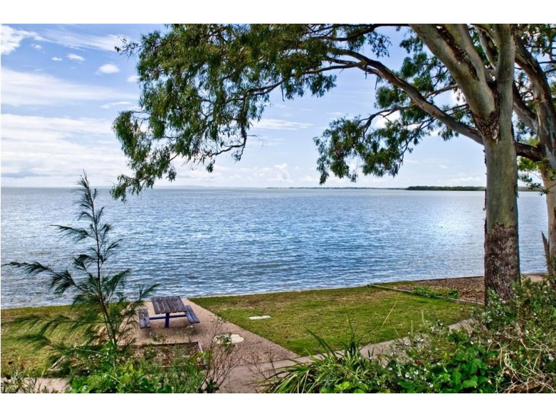 41-43 Esplanade North, Deception Bay QLD 4508