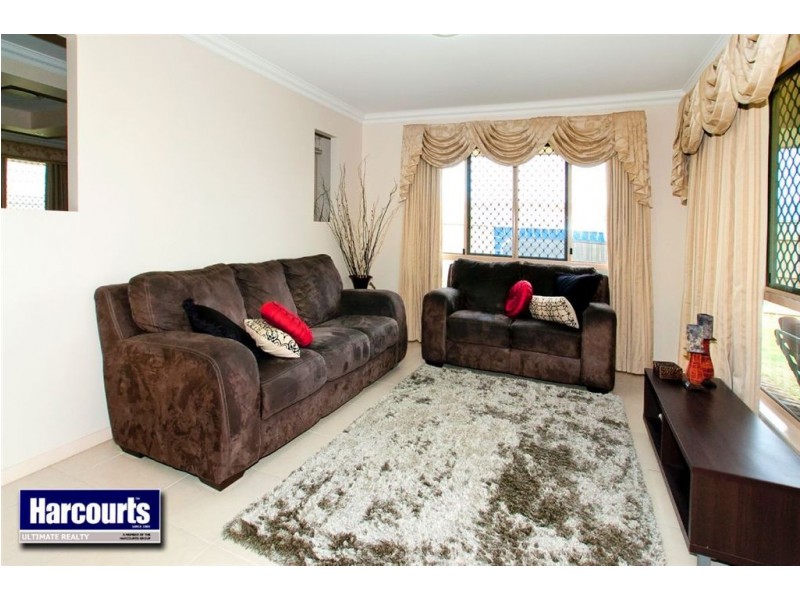 18 Tranquility Drive, Rothwell QLD 4022