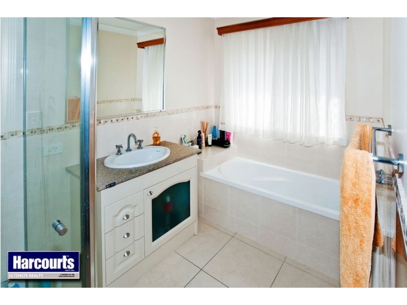 18 Tranquility Drive, Rothwell QLD 4022