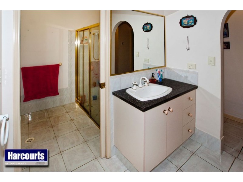 27 Oakmont Street, Rothwell QLD 4022