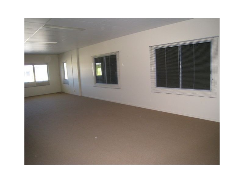 2/9-11 Redcliffe Gardens Drive, Redcliffe QLD 4020