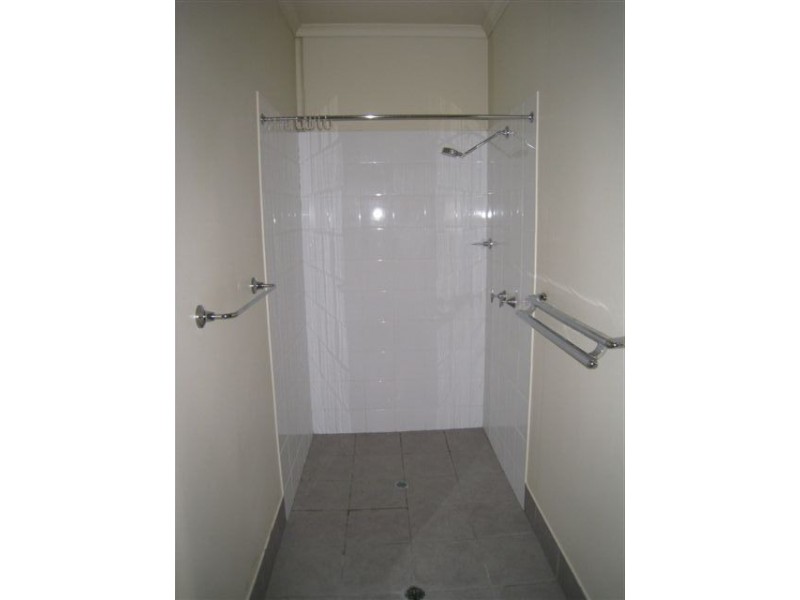 2/9-11 Redcliffe Gardens Drive, Redcliffe QLD 4020