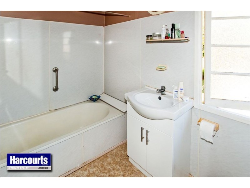 5 Eversleigh Road, Scarborough QLD 4020