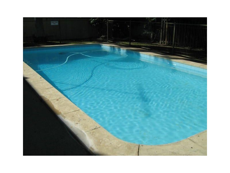 1/2a Moffatt Street, Scarborough QLD 4020