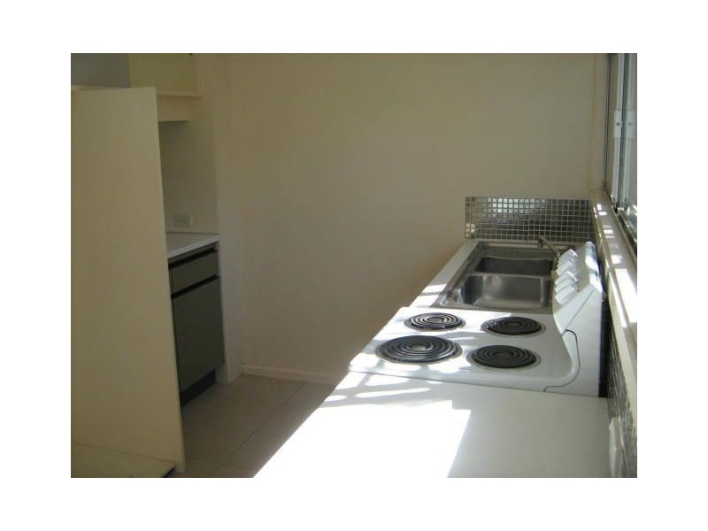 1/2a Moffatt Street, Scarborough QLD 4020