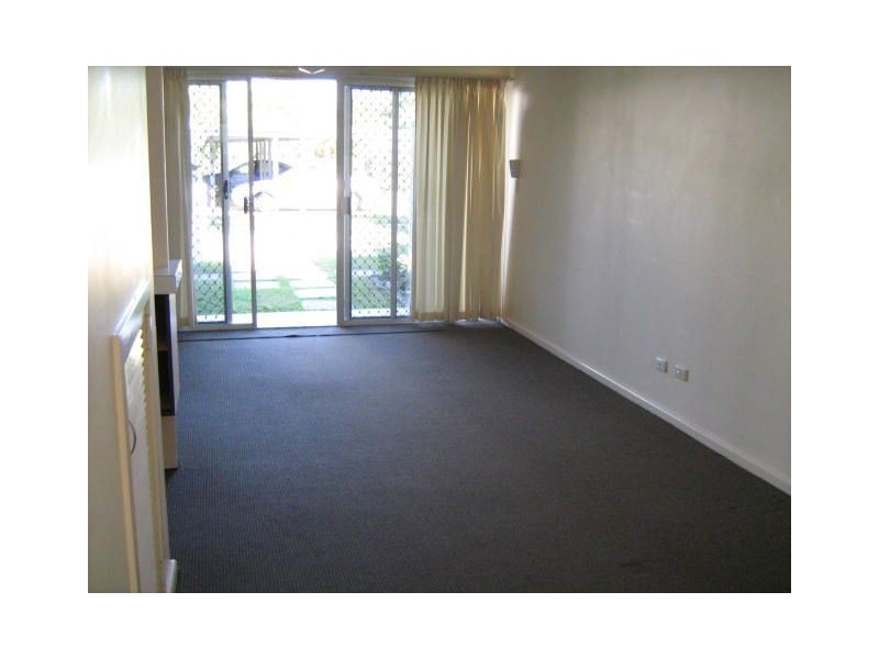 1/2a Moffatt Street, Scarborough QLD 4020