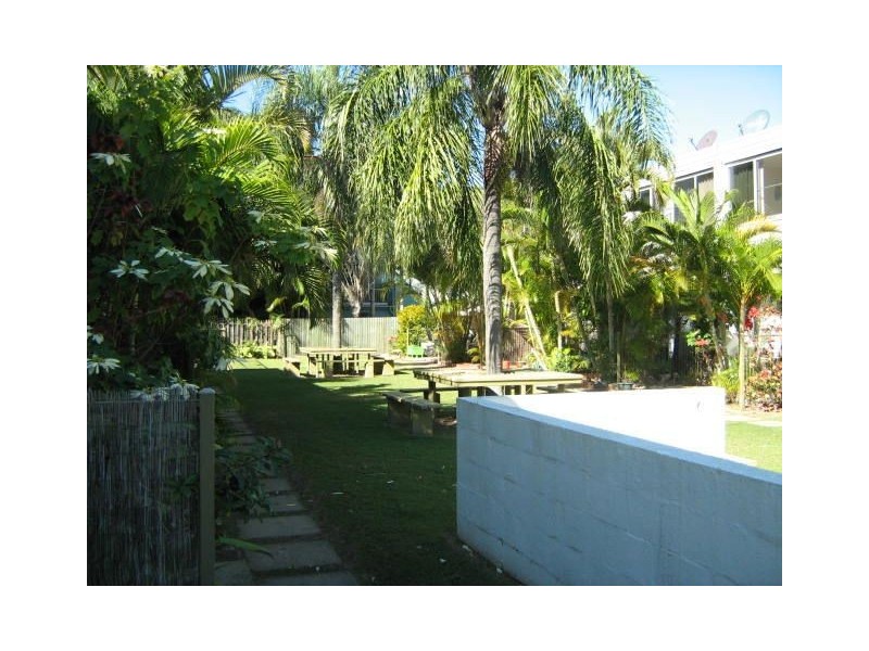 1/2a Moffatt Street, Scarborough QLD 4020