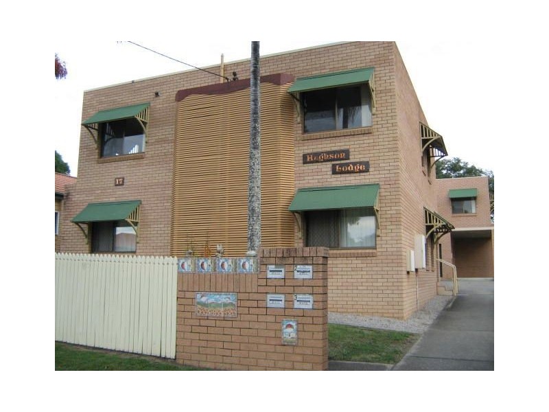 2/17 Dix Street, Redcliffe QLD 4020