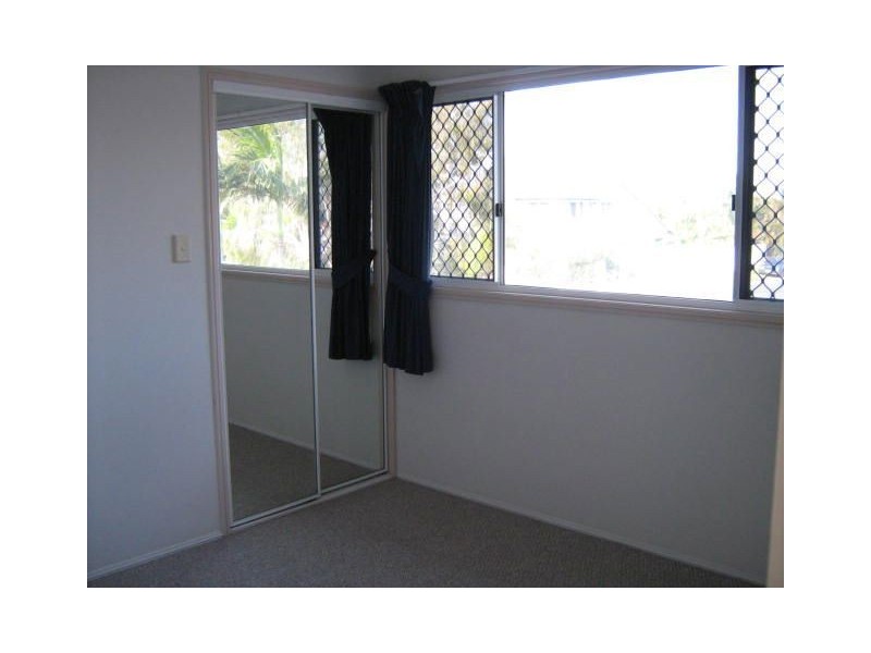 6 Intrepid Court, Scarborough QLD 4020