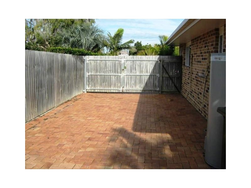 6 Intrepid Court, Scarborough QLD 4020