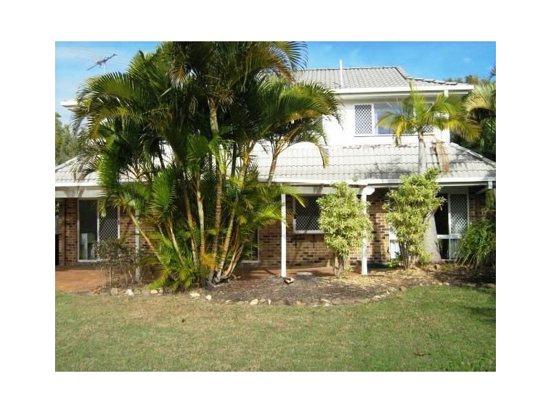 6 Intrepid Court, Scarborough QLD 4020
