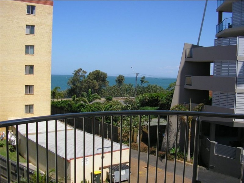 4/72 Sutton Street, Redcliffe QLD 4020