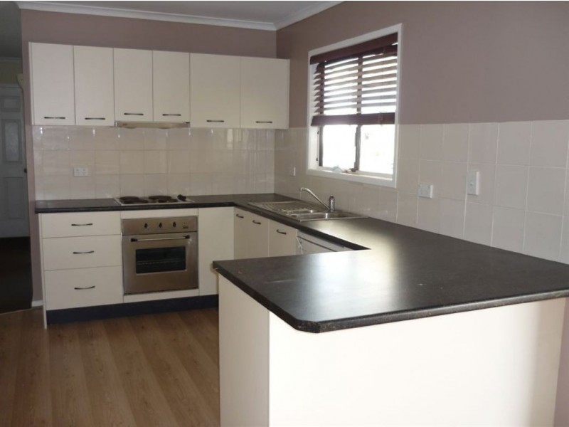 47 Scarborough Road, Scarborough QLD 4020