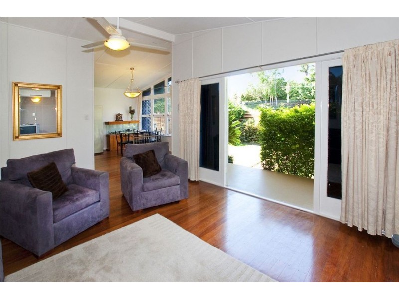 175 Scarborough Road, Scarborough QLD 4020