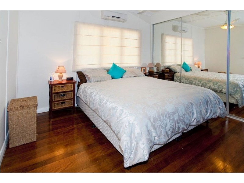 175 Scarborough Road, Scarborough QLD 4020