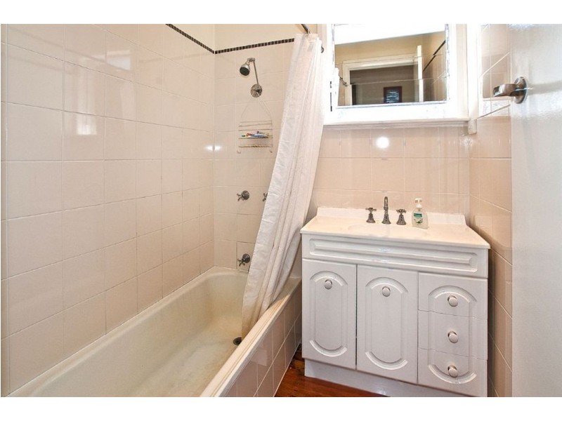 175 Scarborough Road, Scarborough QLD 4020