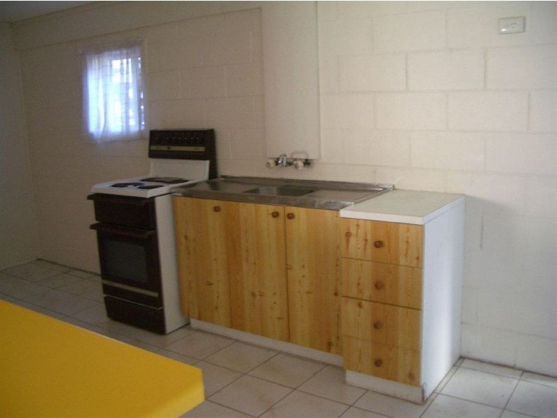 2/4 Kurumba, Kippa-ring QLD 4021