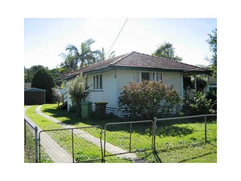 24 Highland Street, Redcliffe QLD 4020