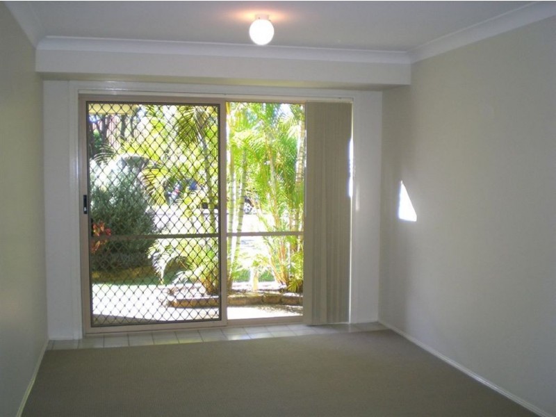8 Trafalgar Drive, Kippa-ring QLD 4021