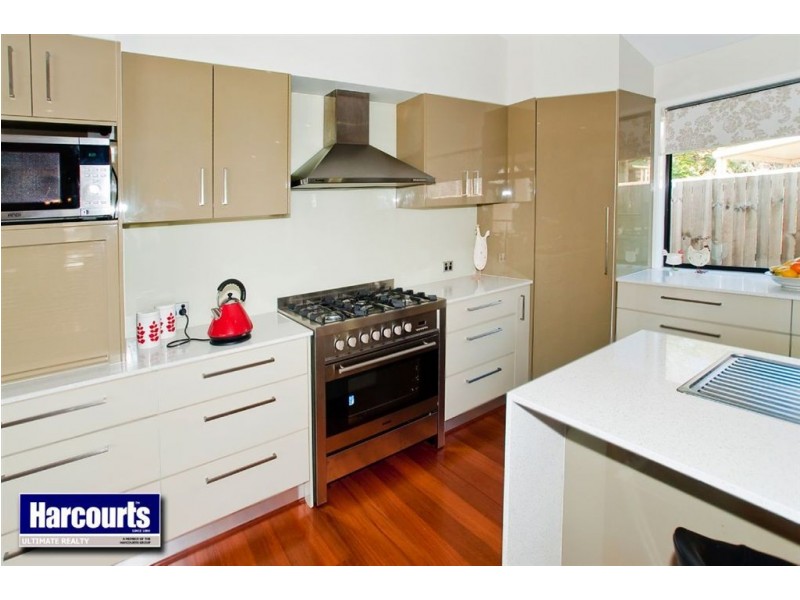 33 Enoch Street, Clontarf QLD 4019