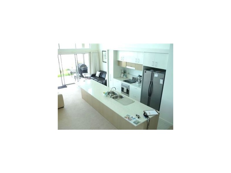 4/146 Prince Edward Parade, Scarborough QLD 4020