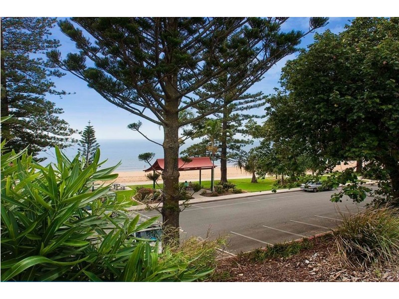 2/31 Marine Parade, Redcliffe QLD 4020