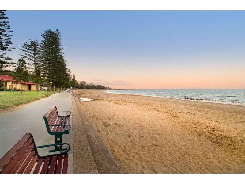 2/31 Marine Parade, Redcliffe QLD 4020