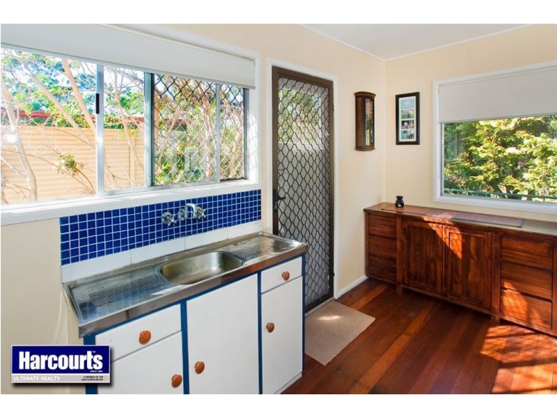 74 Pikett Street, Clontarf QLD 4019