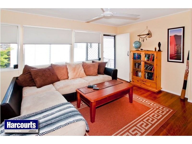 74 Pikett Street, Clontarf QLD 4019