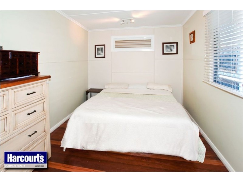 7 Anderson Street, Scarborough QLD 4020