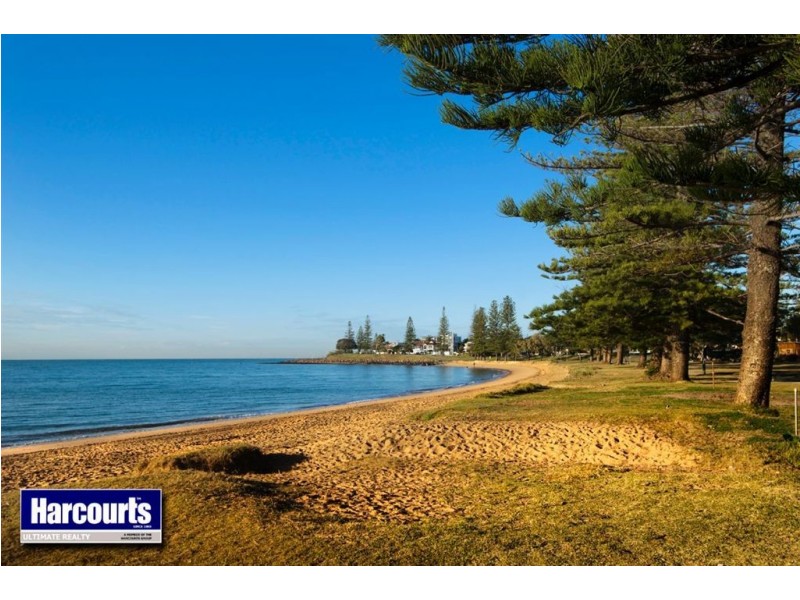 7 Anderson Street, Scarborough QLD 4020