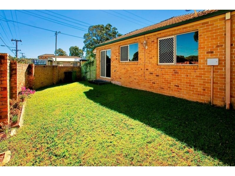 1/33 Steven Street, Redcliffe QLD 4020