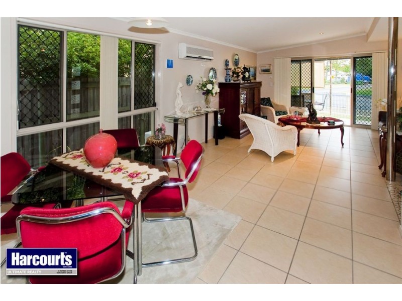 2/9 Reef Point Esplanade, Scarborough QLD 4020