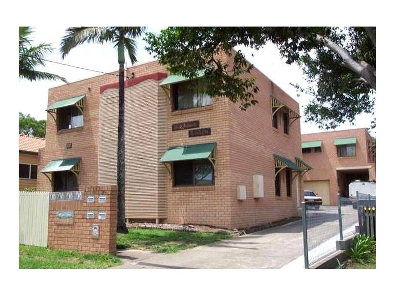 2/17 Dix Street, Redcliffe QLD 4020